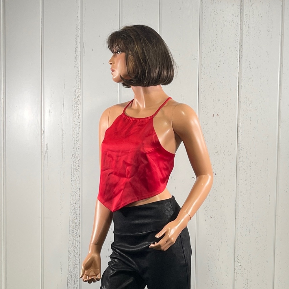 *Garage women’s  Red Criss Cross Tie Up Crop Top Sz